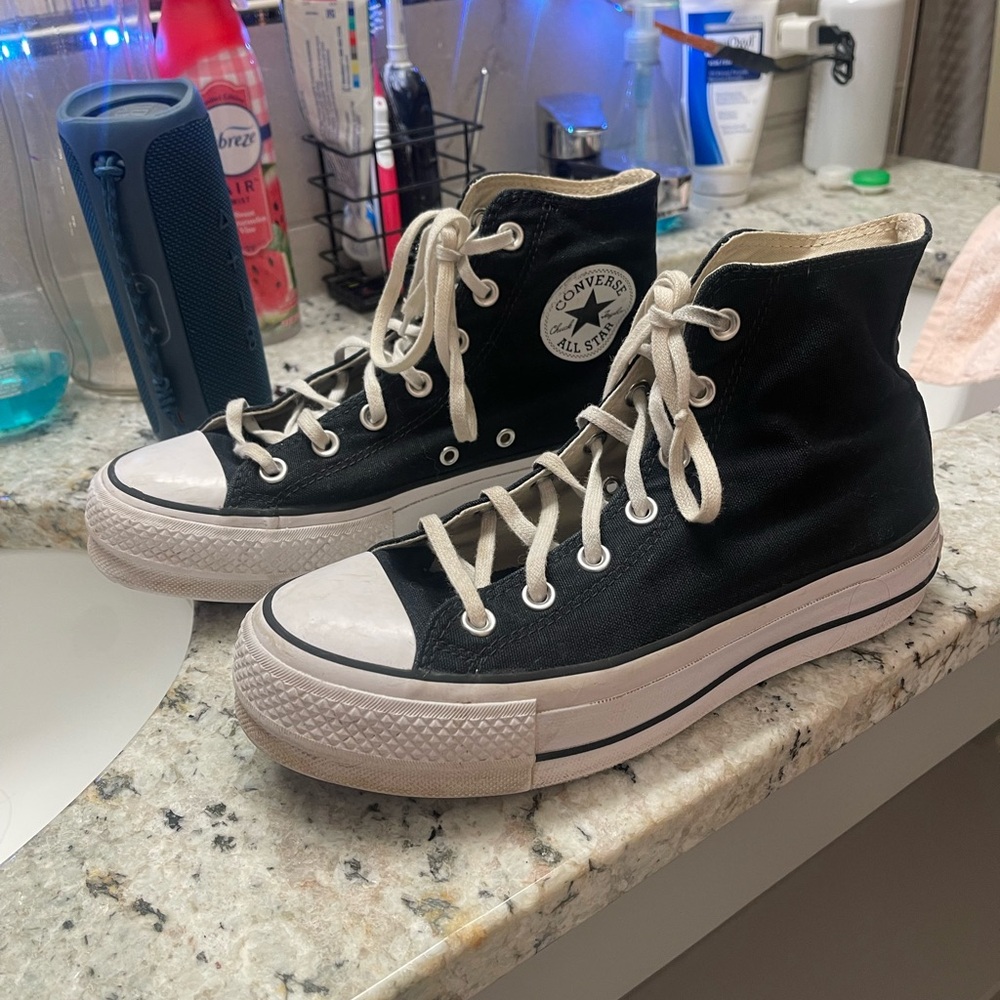 Used black platform converse